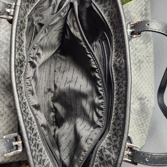 Authentic – Michael Kors Jet Set Medium Logo Tote Bag – PRICE IS FIRM - Picture 12 of 13